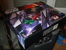 STAR WARS TIE FIGHTER + PILOTE série "THE FORCE AWAKENS" 2015