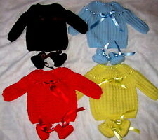 4 layette bébé, brassières/chaussons naissance chocolat ciel  jaune rouge