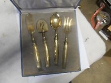 COFFRET 4  COUVERTS A DESSET EN METAL ARGENTE    ART DE LA TABLE 