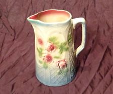 Ancien pichet cruche barbotine à décor de fleurs roses    Saint Amand