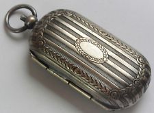 SUPERBE Ancien Porte LOUIS en ARGENT ou Métal  Argenté