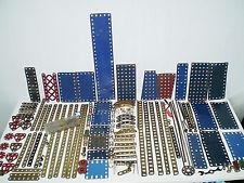 GROS LOT DE MECCANO ANCIEN EN METAL : PIECES + VIS ET ECROUS