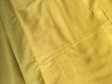 Tissu ancien, soie de coton jaune vif larg 70 cm x Hauteur 340 cm  réf 731