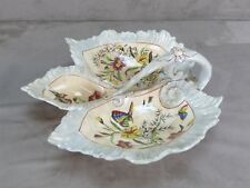 BEAU et GRAND PLAT A ENTREMETS en barbotine, ancienne.