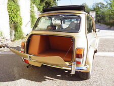 L'habillage du coffre - Mini Austin Cooper - Création DeLuxe sur mesure