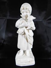 MAGNIFIQUE FIGURINE BISCUIT " PETITE FILLE TENANT UN MOUTON "  ALLEMAGNE 