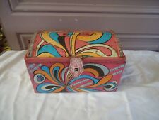 Boite en métal vintage décor années 1970