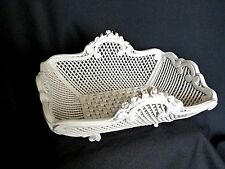 Corbeille ancienne en porcelaine de style Napoléon III