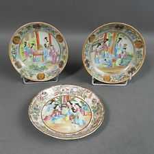 Chine Canton 3 Sous-tasses Porcelaine 19ème Scènes De Cour