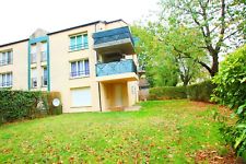 A louer T3 EVRY, terrain privatif 250M2, Box avec EDF dans garage sécurisé  