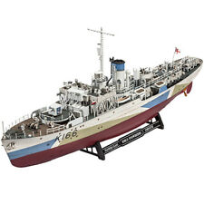 REVELL Flower Class Corvette HMCS Snowberry 1:144 Ship Model Kit 05132