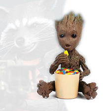 Eating Sugar Baby Groot Candy Box Guardians of the Galaxy vol. 2 Figurine