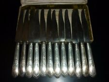 12 COUTEAUX DE TABLE CHATELLERAULT  MÉTAL ARGENTÉ ET LAME EN ACIER ancien