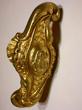 ancienne poignée bronze porte serrure chateau architecture avec monogramme