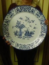 ANCIEN GRAND PLAT CERAMIQUE FAIENCE ASIATIQUE BLANC BLEU CHINE CHINA ASSIETTE 