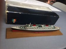 AUTHENTIQUE MAQUETTE OFFICIELLE PAQUEBOT FRANCE  CGT ST NAZAIRE TRANSATLANTIQUE