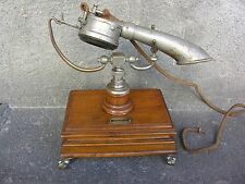 Téléphone Berliner combiné incliné