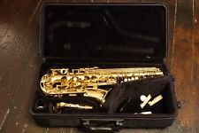 GOOD QUALITY YAMAHA SAXOPHONE IN YAMAHA CASE - YAMAHA YAR 275 - L@@K