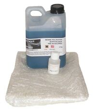 2 Kg de RÉSINE POLYESTER  ISO. + 2m² de MAT DE VERRE + CATALYSEUR + PIPETTE.