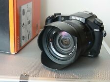 Sony Cyber-shot DSC-RX10 20.2 MP Digitalkamera mit Zeiss 2,8/24-200mm mit  OVP