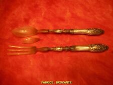 PAIRE DE COUVERTS A SALADE EN ARGENT FOURRE