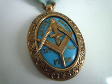 médaille franc maçon - très belle - ancienne - 1733 inscription