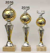 3er-Serie Pokal Pokale Fußball mit aktueller Jahreszahl "on Fire" inkl. Gravuren