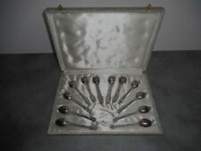 COFFRET DE 12 PETITES CUILLERES EN METAL ARGENTE