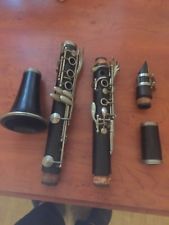 Ancienne CLARINETTE  Noblet En Bois Ébène Sens Rayures Ligature Noblet Crampon