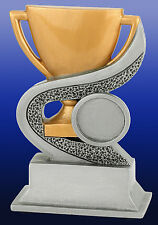 12x Trophäe - Pokal - Kleinehrenpreis  incl.Gravuren und Emblemen