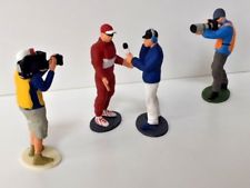 Scalextric Figures New Range of 3d Printed models 1:32 . TV Crew Photographer 